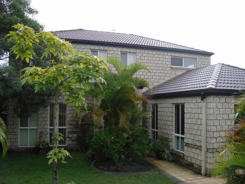 Pacific Pines QLD 4211