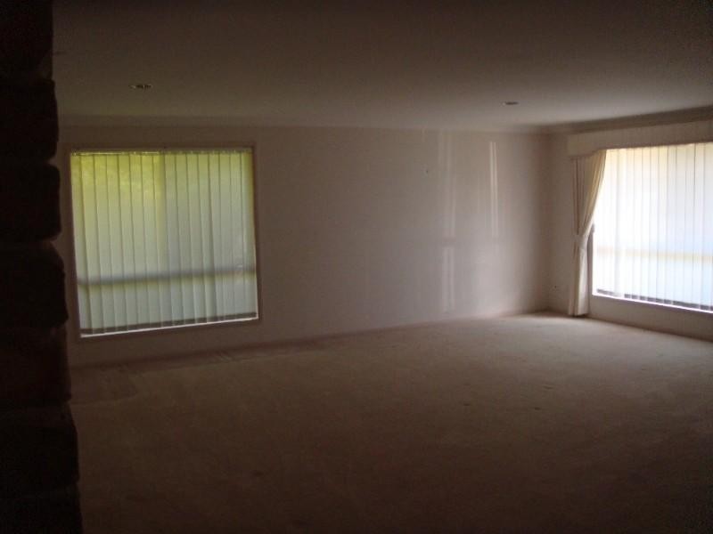 6 Putter Place, Arundel QLD 4214