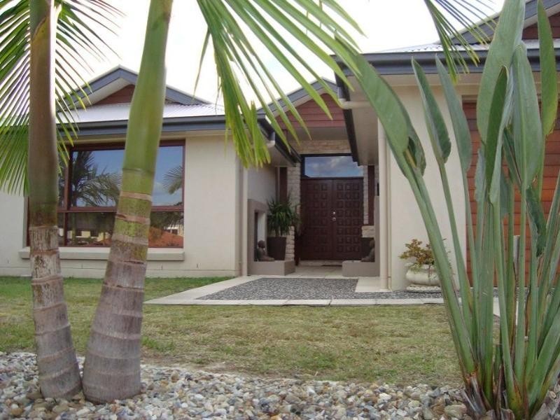 Pacific Pines QLD 4211