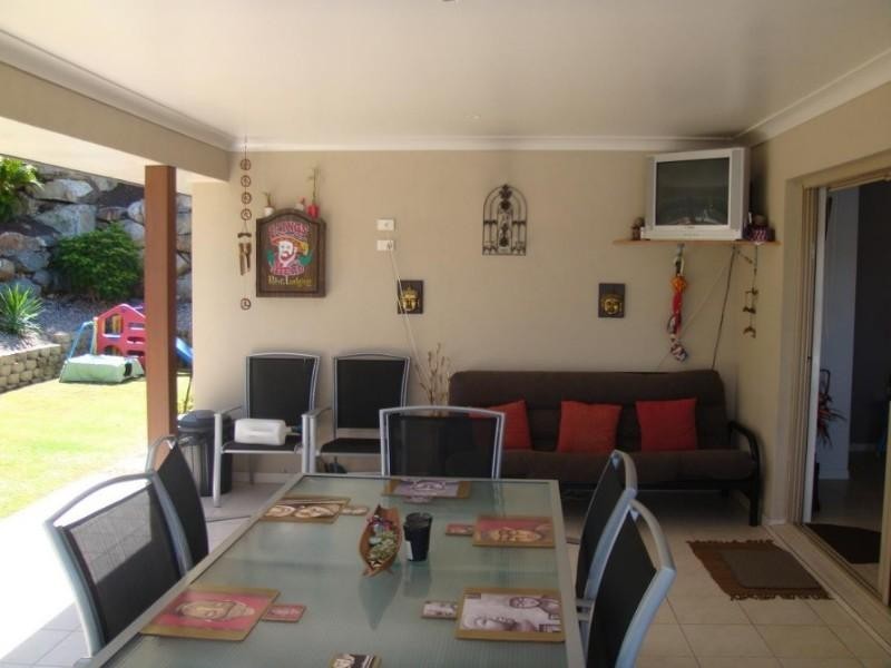 Pacific Pines QLD 4211