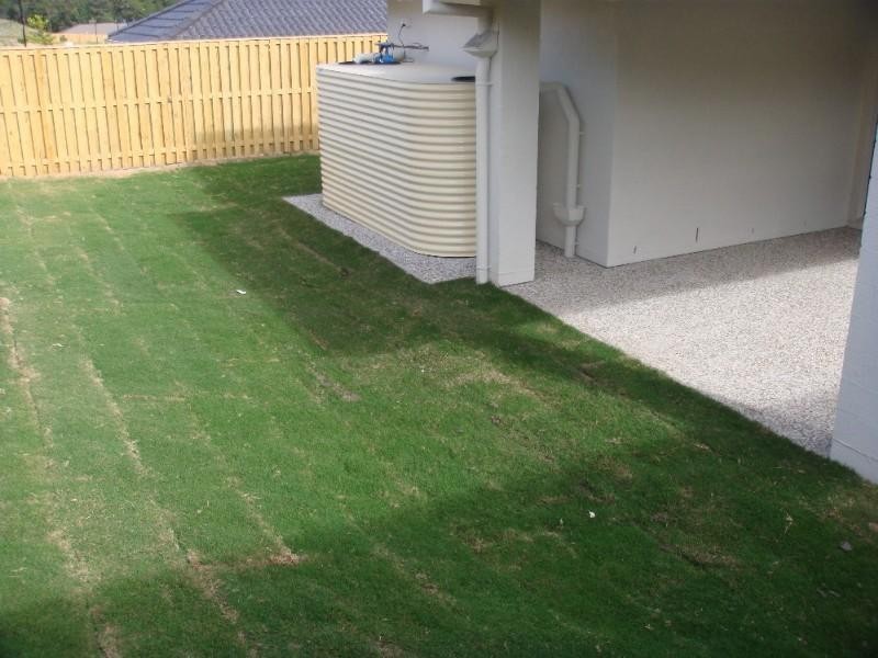 17 Hawkesbury Avenue, Pacific Pines QLD 4211