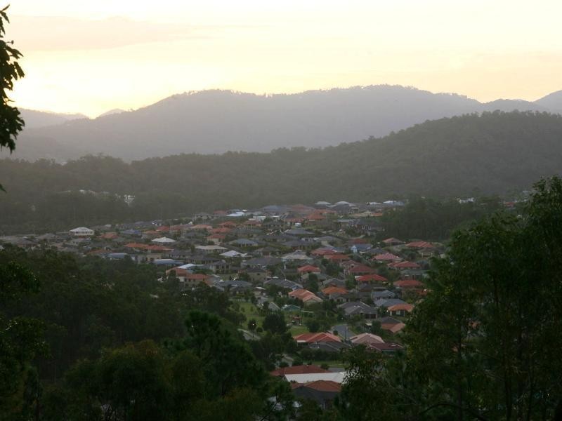 26 Hillary Circuit, Pacific Pines QLD 4211