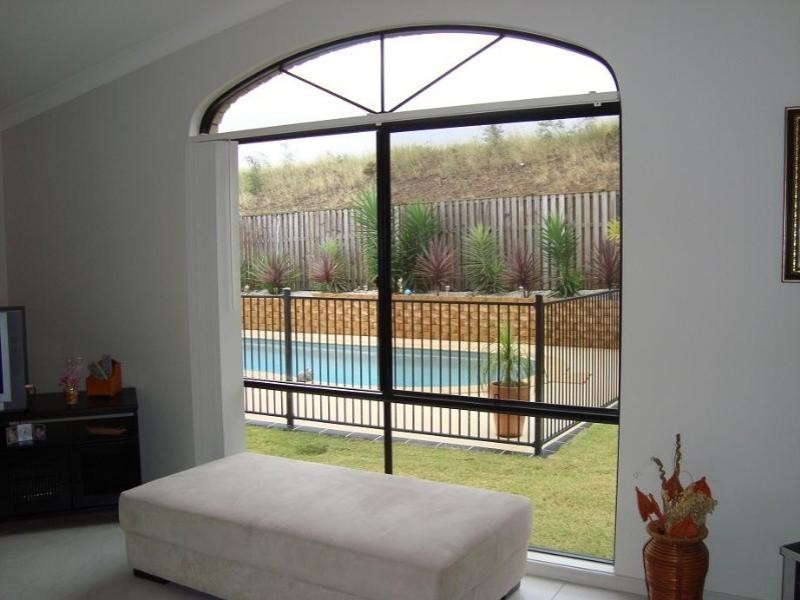 49 Bowley Street, Pacific Pines QLD 4211