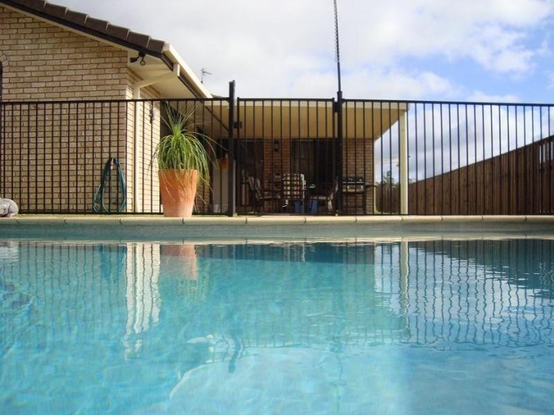 49 Bowley Street, Pacific Pines QLD 4211