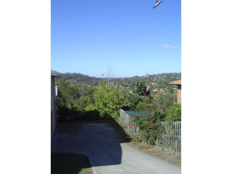 17 Meadowvale Street, Oxenford QLD 4210