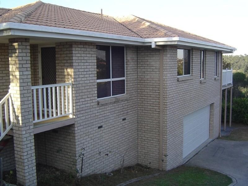 17 Meadowvale Street, Oxenford QLD 4210