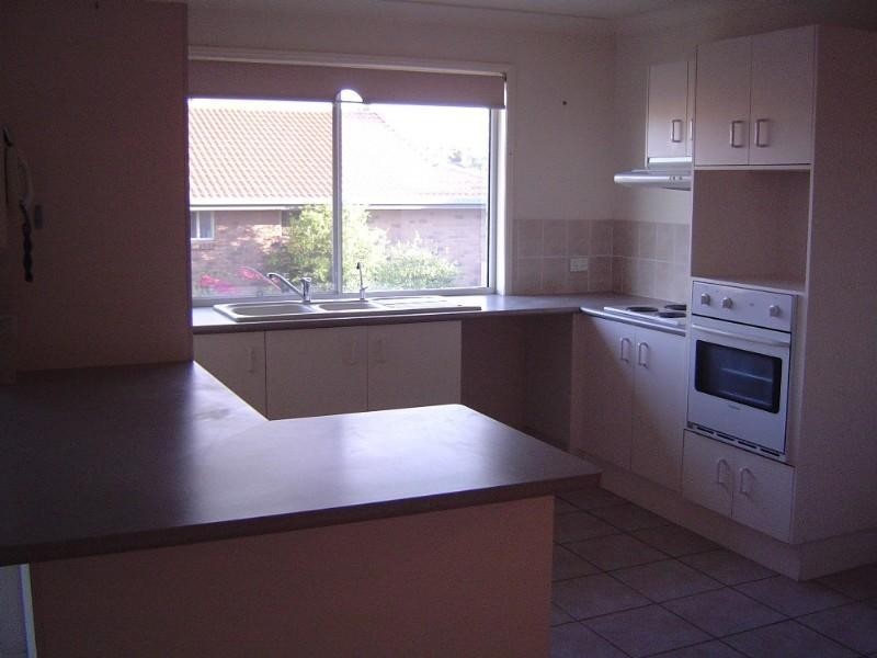 17 Meadowvale Street, Oxenford QLD 4210