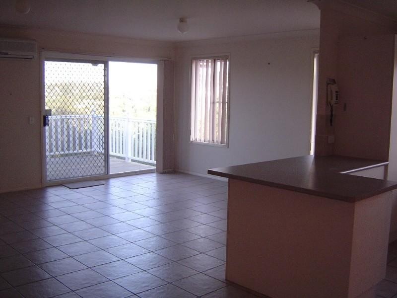 17 Meadowvale Street, Oxenford QLD 4210