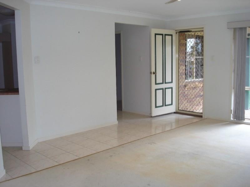 11 Pineneedle Court, Oxenford QLD 4210