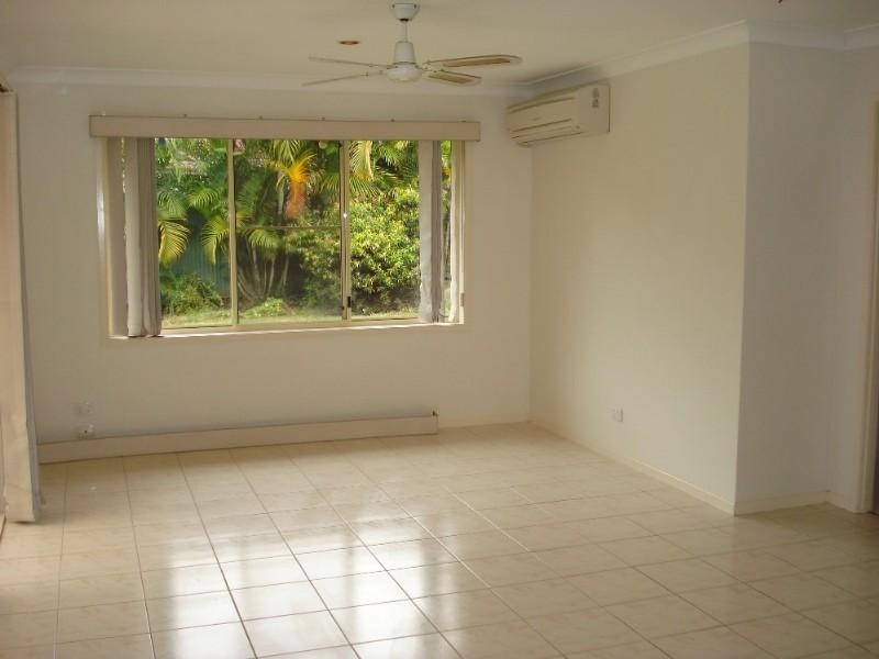 11 Pineneedle Court, Oxenford QLD 4210