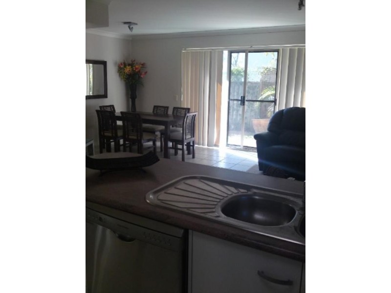 26 Marble Arch Place, Arundel QLD 4214