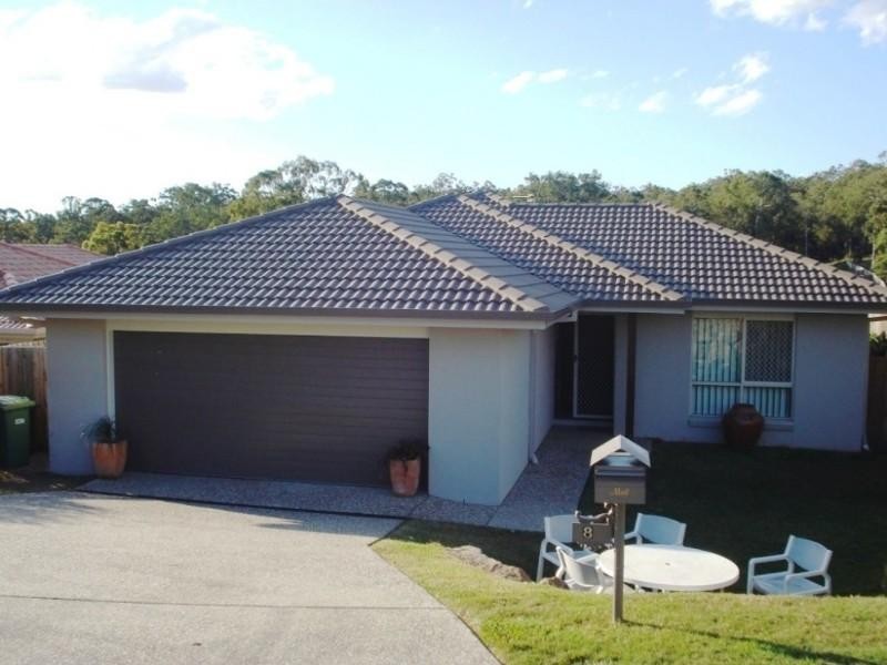 8 Donington Drive, Oxenford QLD 4210