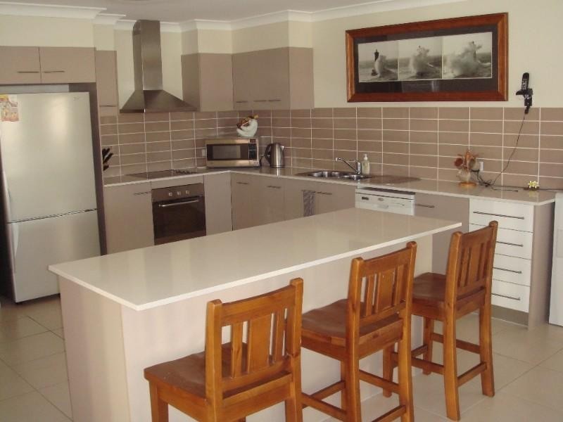 40 Angourie Crescent, Pacific Pines QLD 4211