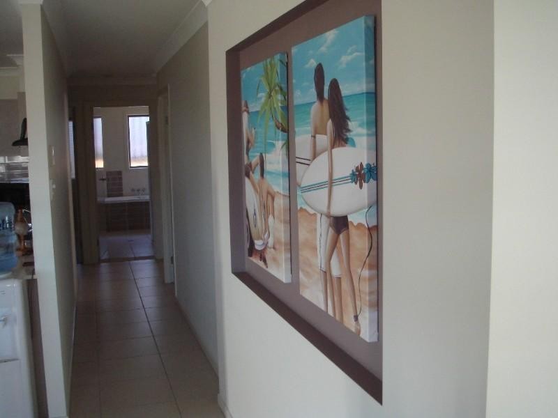 40 Angourie Crescent, Pacific Pines QLD 4211