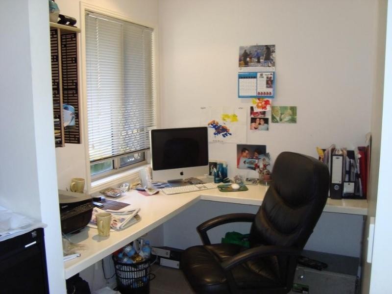 6 McRae Circuit, Pacific Pines QLD 4211