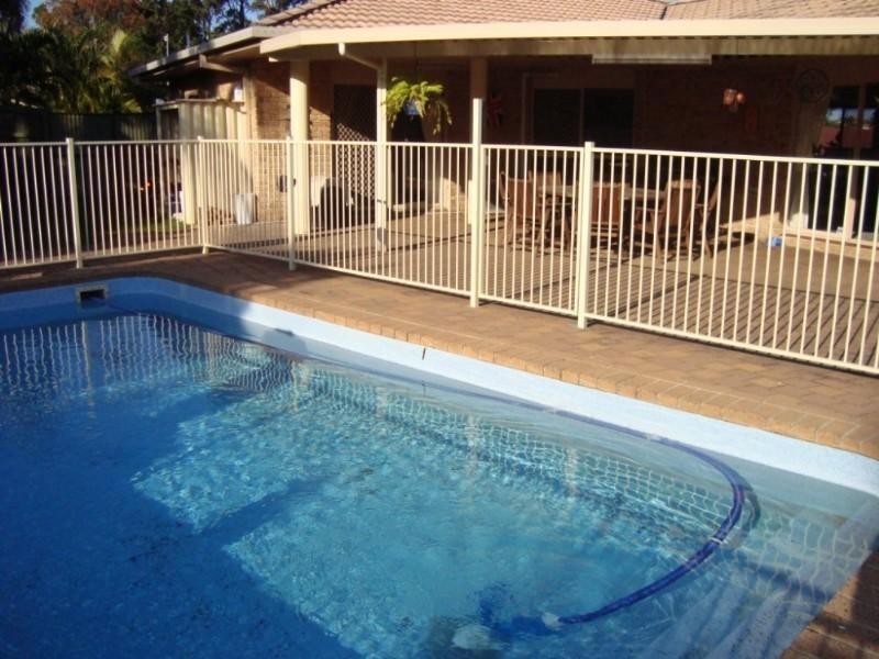 52 Watford Crescent, Molendinar QLD 4214