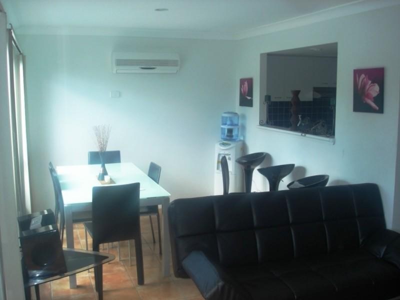 110/31 Archipelago Street, Pacific Pines QLD 4211