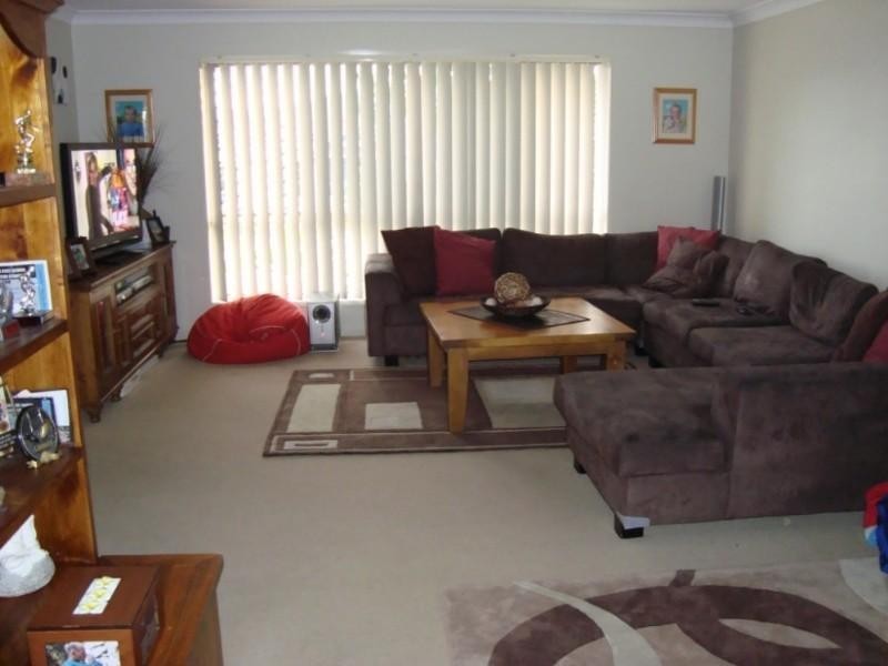 Pacific Pines QLD 4211