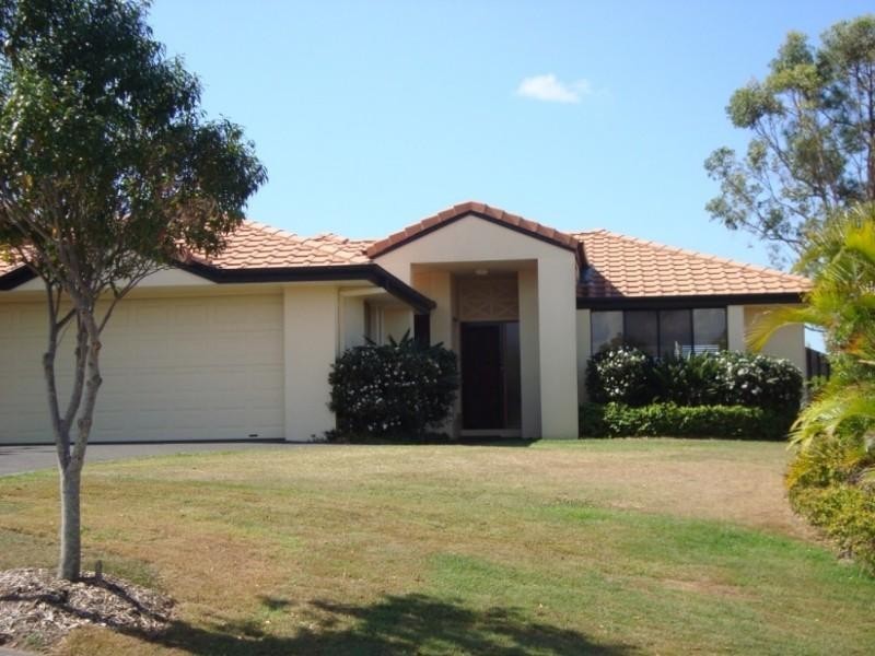 23 Midway Terrace, Pacific Pines QLD 4211