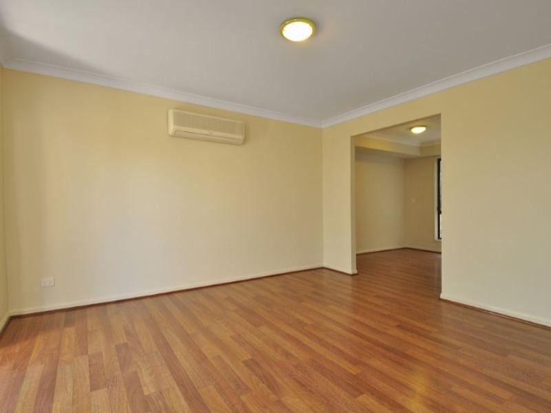 24 Rarotonga Rise, Pacific Pines QLD 4211