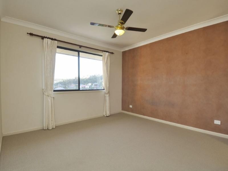 24 Rarotonga Rise, Pacific Pines QLD 4211