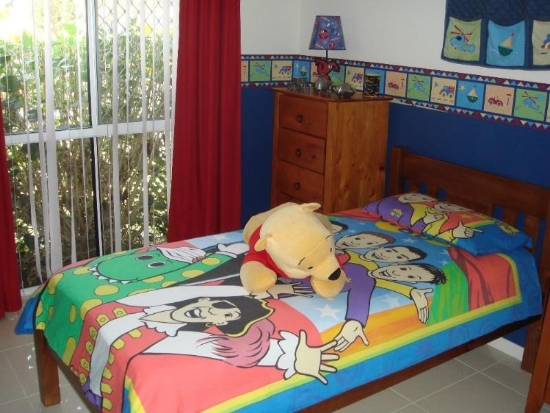 4 Whitely Circuit, Pacific Pines QLD 4211