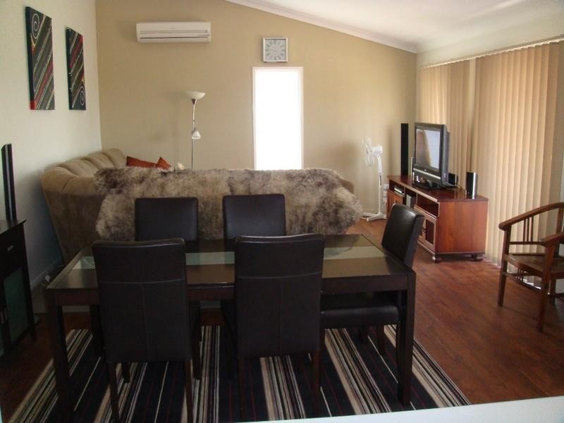 163 Universal Street, Oxenford QLD 4210