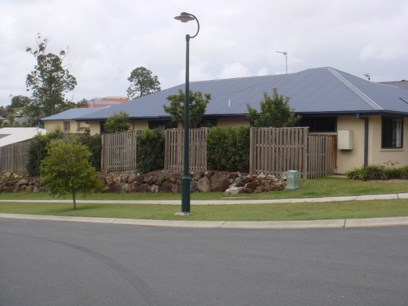 19 Stockdale Street, Pacific Pines QLD 4211