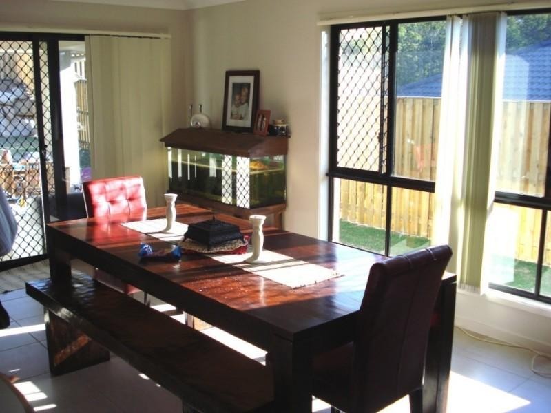 52 Wunburra Circuit, Pacific Pines QLD 4211