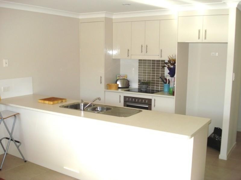 52 Wunburra Circuit, Pacific Pines QLD 4211