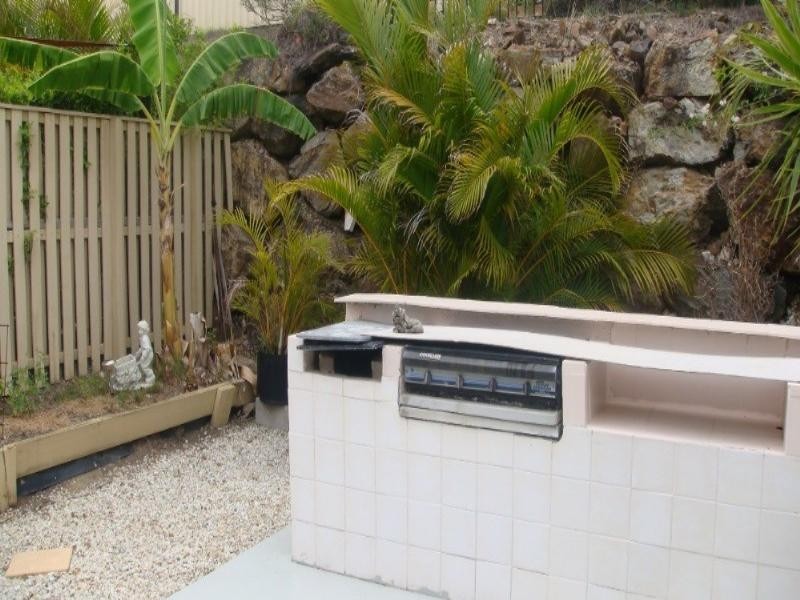 10 Tawanga Close, Pacific Pines QLD 4211