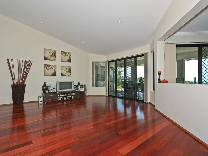 21 Salvado Cresent, Pacific Pines QLD 4211