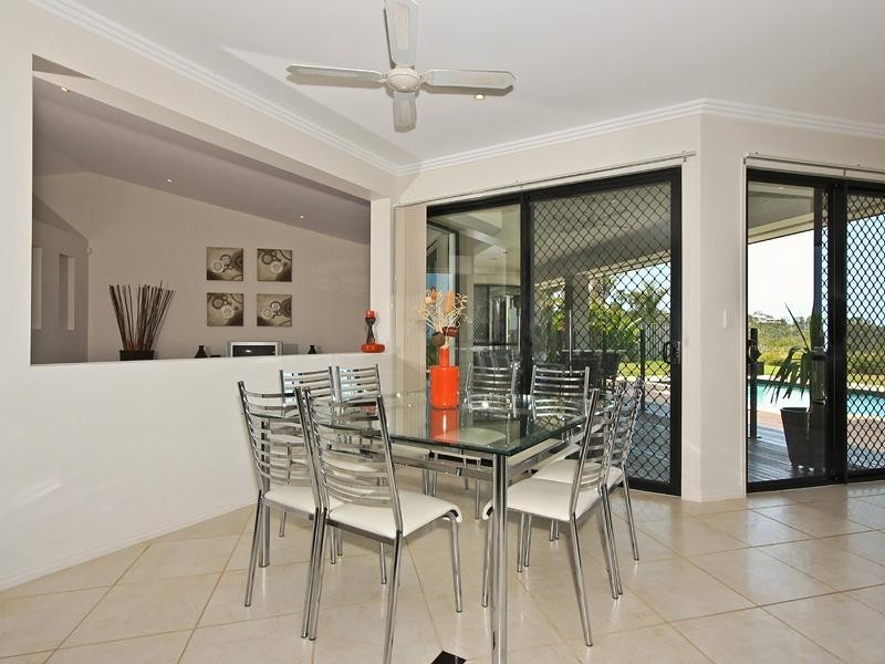 21 Salvado Cresent, Pacific Pines QLD 4211