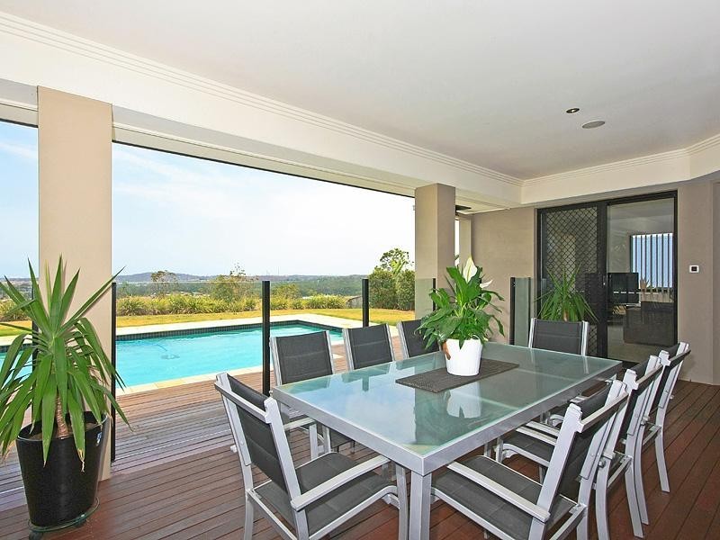 21 Salvado Cresent, Pacific Pines QLD 4211