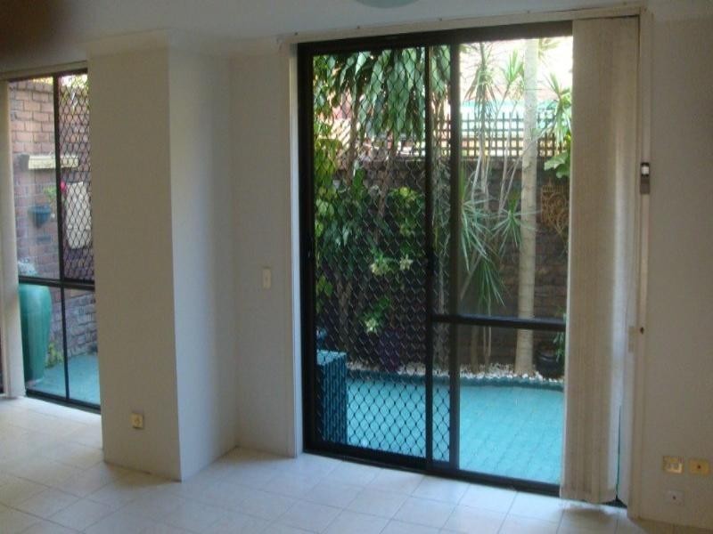 7/51 Bauer Street, Southport QLD 4215