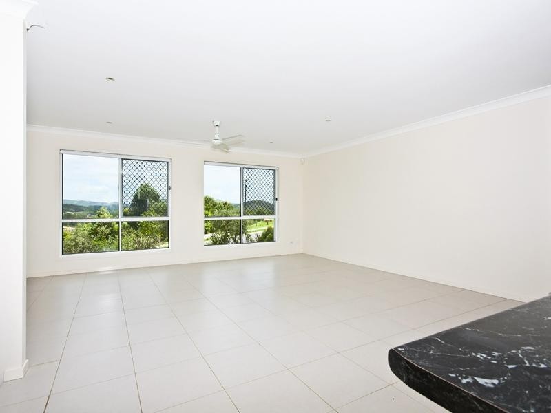 17 Angourie Crescent, Pacific Pines QLD 4211
