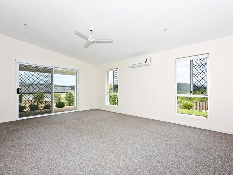 17 Angourie Crescent, Pacific Pines QLD 4211