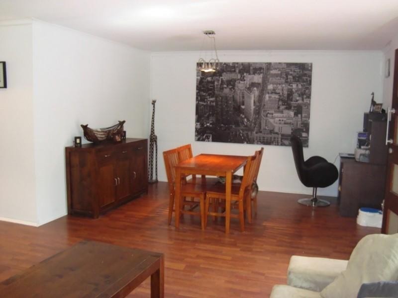 4/4 Monroe Street, Oxenford QLD 4210