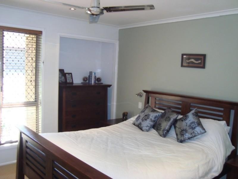 4/4 Monroe Street, Oxenford QLD 4210