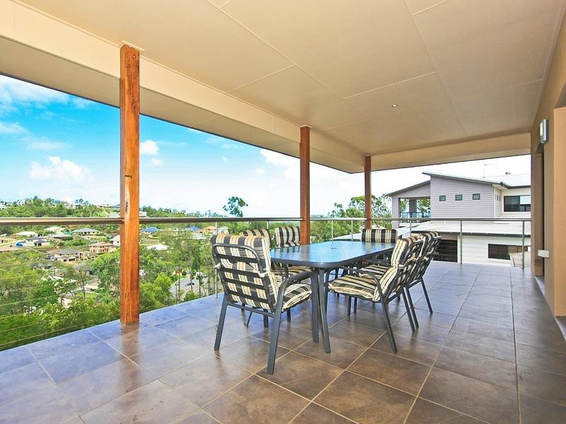 Pacific Pines QLD 4211