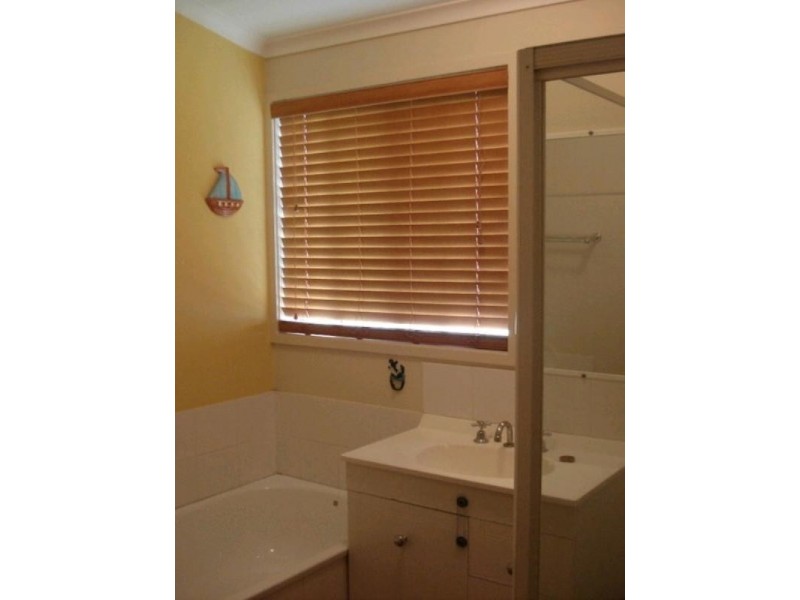 13 Allardyce Crescent, Pacific Pines QLD 4211