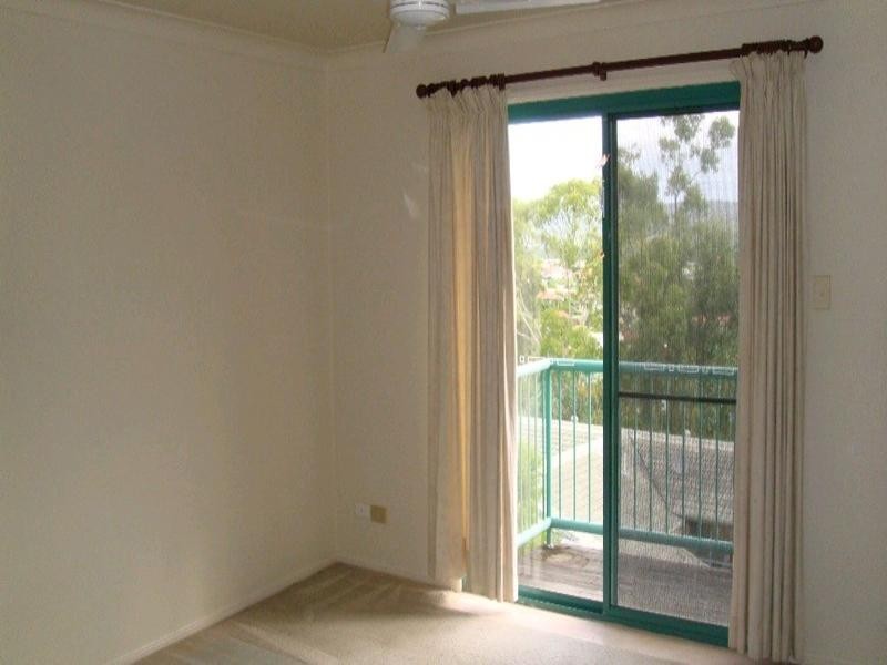 2032/6 Crestridge Crescent, Oxenford QLD 4210