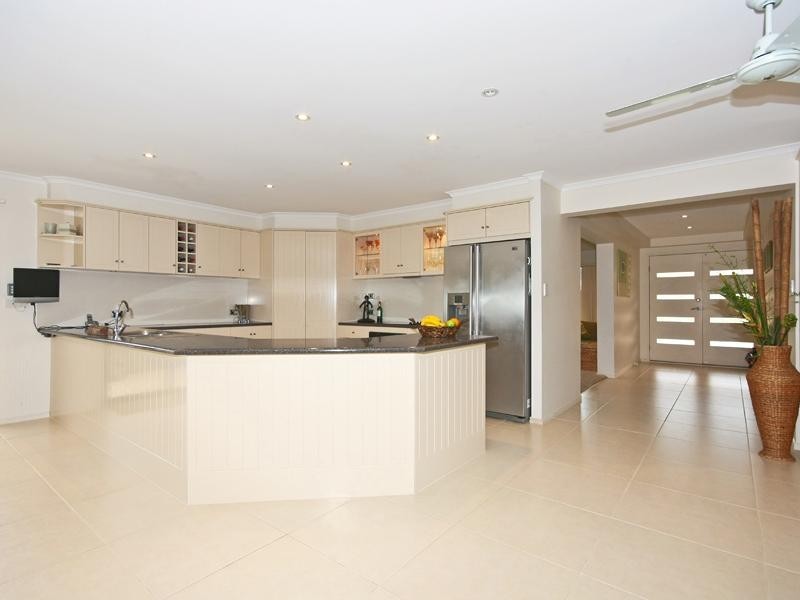 20 Victoria Drive, Pacific Pines QLD 4211