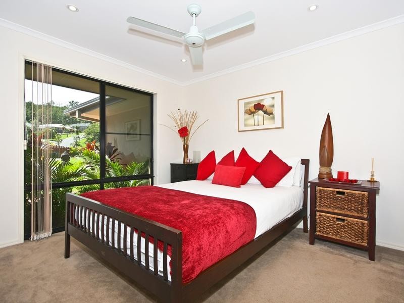 20 Victoria Drive, Pacific Pines QLD 4211