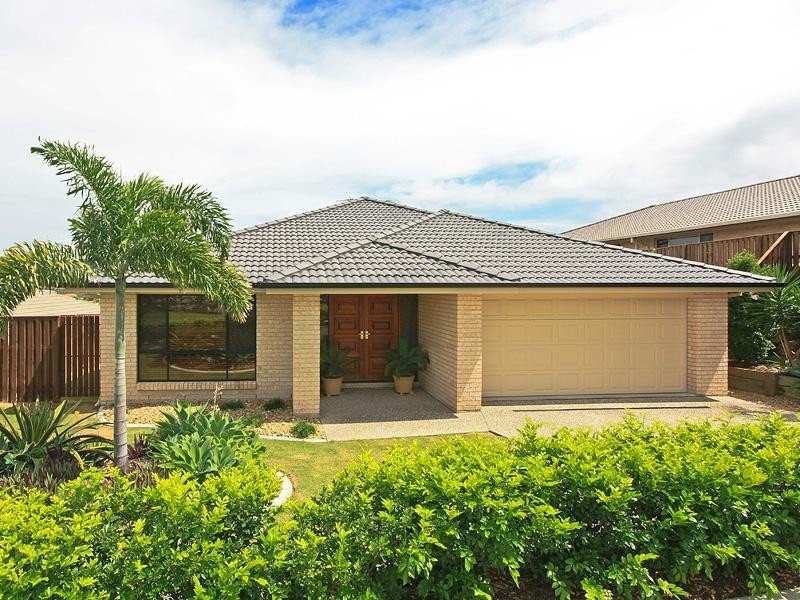 41 Angourie Crescent, Pacific Pines QLD 4211