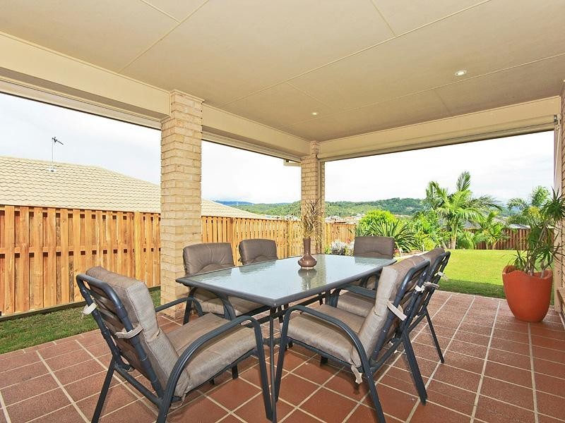 41 Angourie Crescent, Pacific Pines QLD 4211