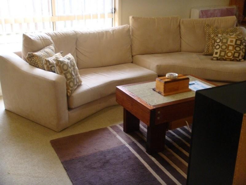 8 Tomah Street, Pacific Pines QLD 4211