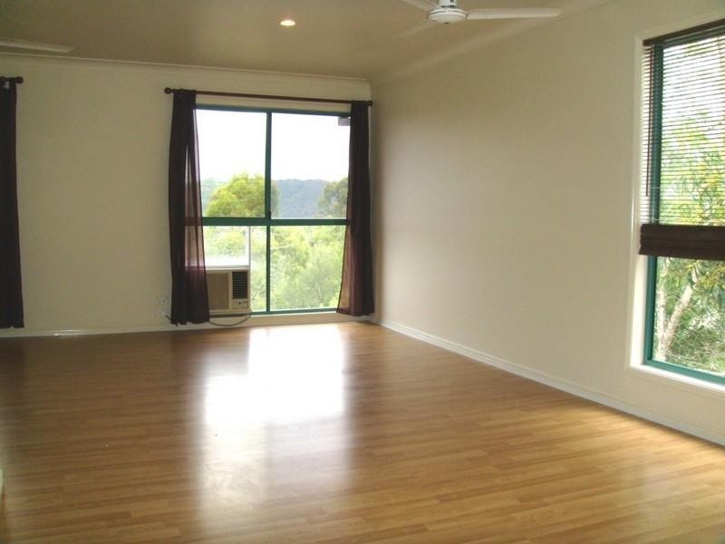 2032/6 Crestridge Crescent, Oxenford QLD 4210