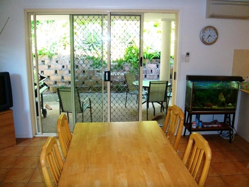 34 Papara Street, Pacific Pines QLD 4211