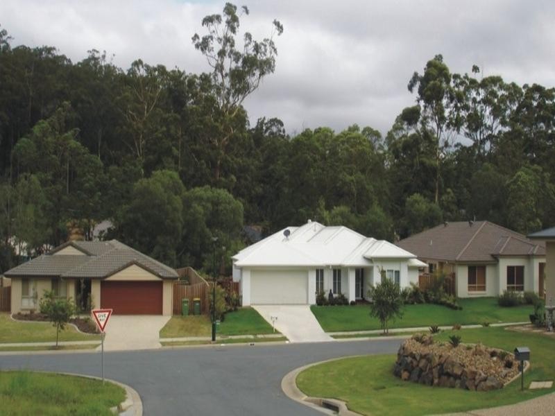 70 Roberts Drive, Maudsland QLD 4210